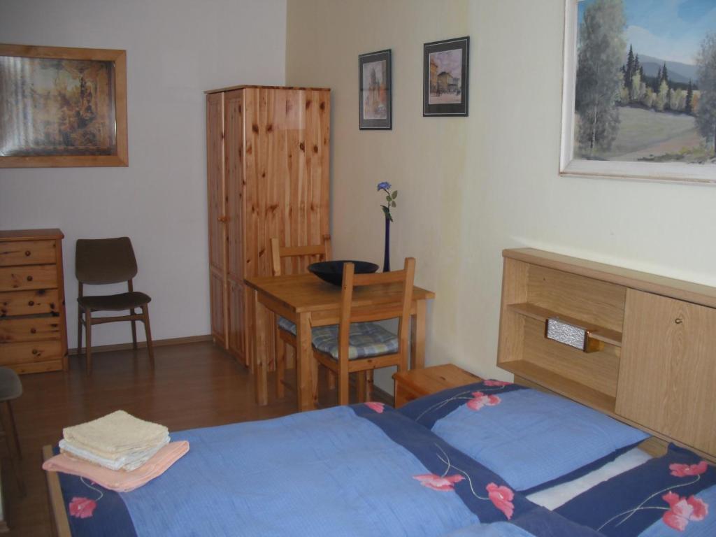 Apartmany Galeta Карлови Вари Стая снимка