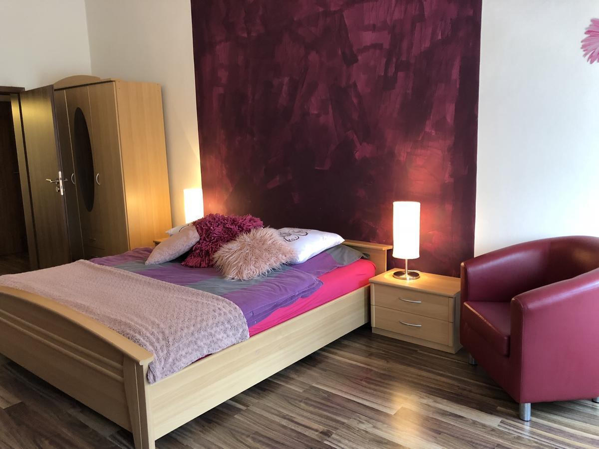 Apartmany Galeta Карлови Вари Екстериор снимка